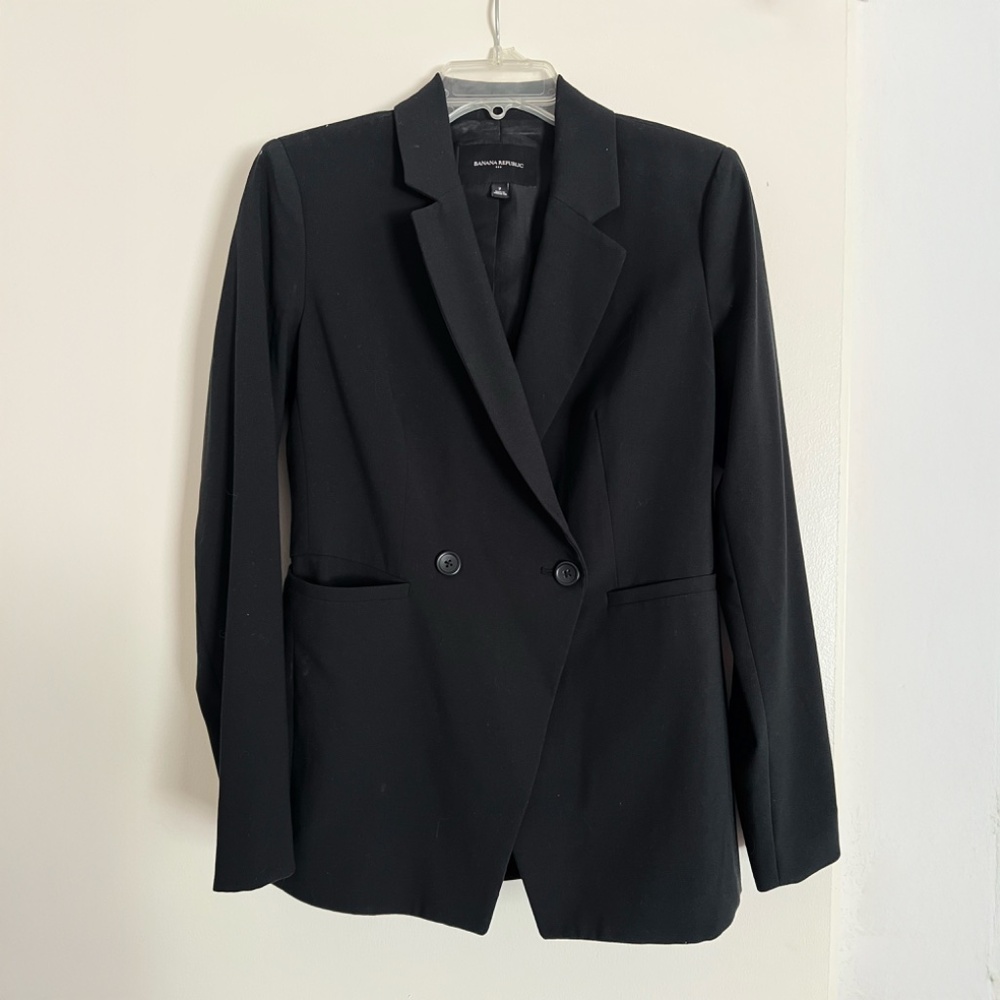Banana Republic Black Blazer Size 2 – Like New